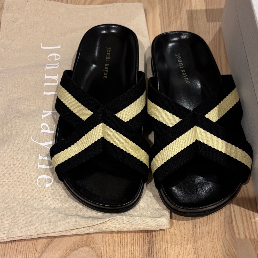 Jenni Kayne Black and Cream Slide Sandals